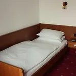 ألينا فندق 3*