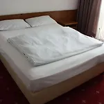 فندق ألينا فيسبادن