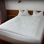 ألينا 3* فيسبادن