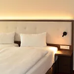 ألينا فيسبادن